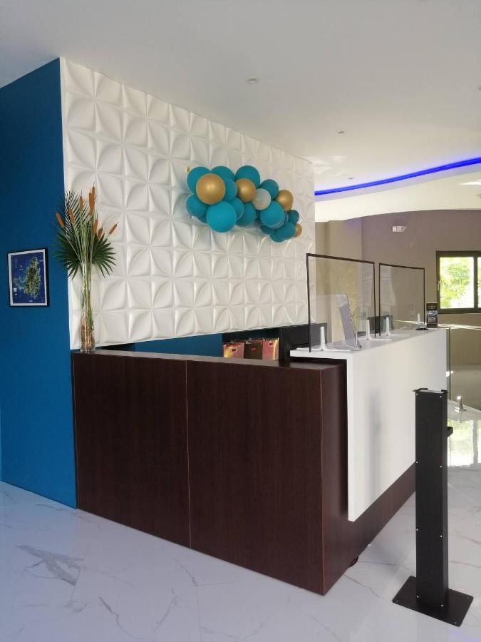 Adonis Cupecoy Hotel Simpson Bay Buitenkant foto