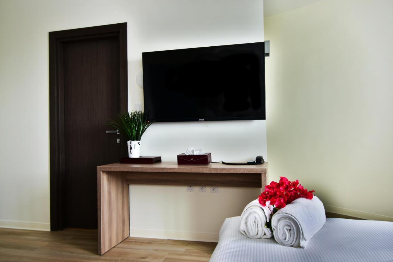 Adonis Cupecoy Hotel Simpson Bay Buitenkant foto